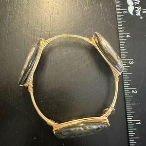 Sophisticated Gold and Black Stone Bracelet